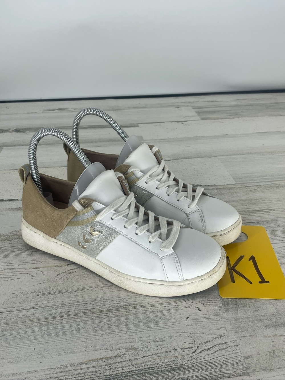 Jack Rogers Ainsley Metallic Leather Casual Shoes Womens 7.5 White Gold Silver